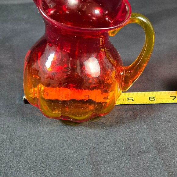 Small Amberina Art Glass Pitcher Red Orange Hand Blown Ribbed 5" Vintage Decor - Picture 9 of 10